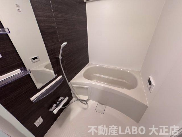 Louis Residence 弁天町 の浴室