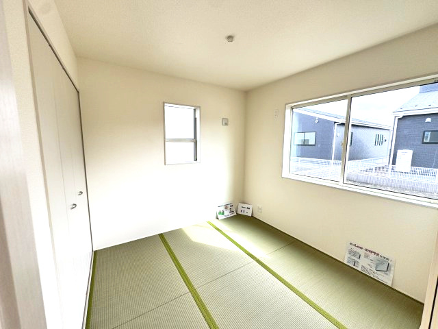 リーブルガーデンS  高崎箕郷町生原第7　2号棟の和室|落ち着いた雰囲気の6.0帖和室付きです。