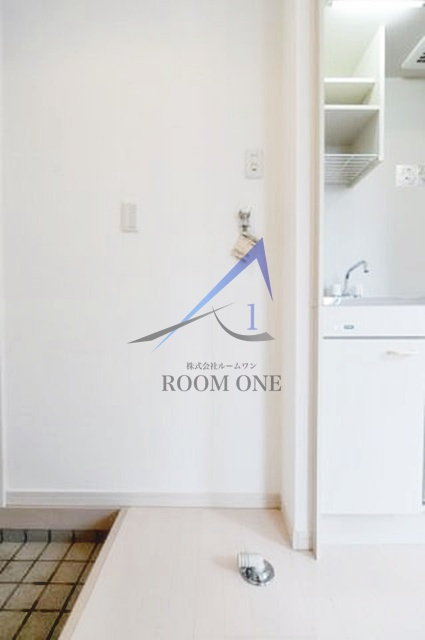 ウィンズ・パレ西落合の設備|洗濯機置き場です。