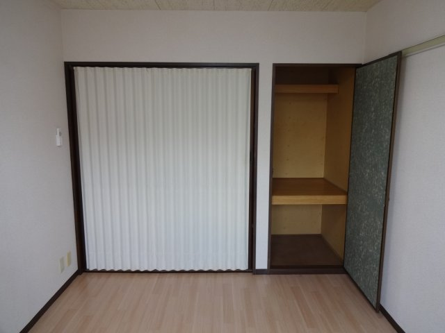 クレセントハウスの収納