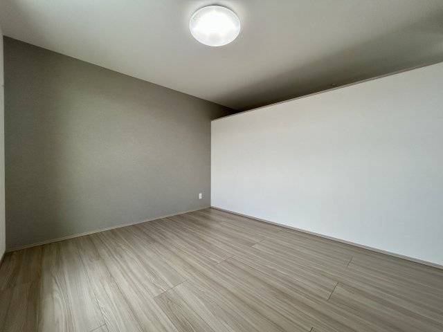 【寝室】
