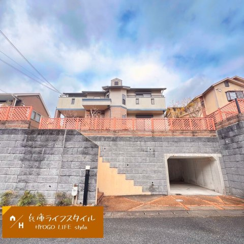 西宮市名塩さくら台４丁目の中古一戸建