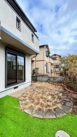 西宮市名塩さくら台４丁目の中古一戸建の庭|庭