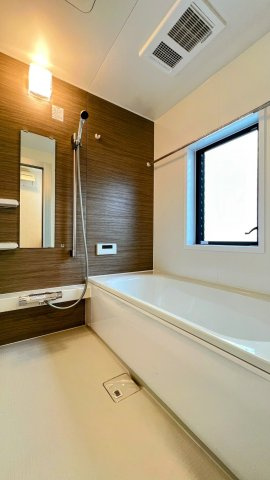 西宮市名塩さくら台４丁目の中古一戸建の浴室|浴室