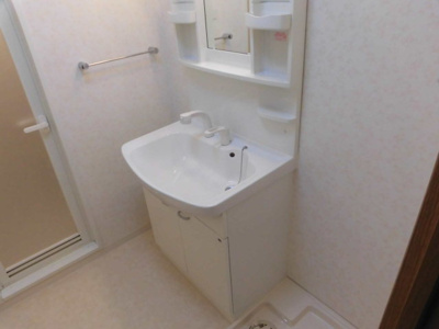 【洗面所】 | アネシス新大阪 | 女性に嬉しい独立洗面台です