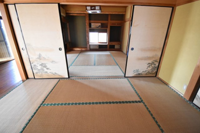 【和室】 | 御陵下町字本城 戸建