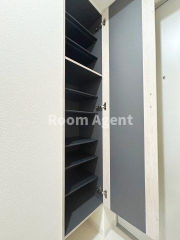 アクアエテルナ泉の玄関