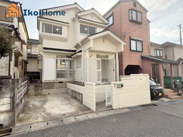 神戸市西区長畑町　中古戸建のエントランス|【ホームページに現地動画掲載中】●年中無休：当日予約可●夜間でもご案内可能。いつでも問い合わせ可！