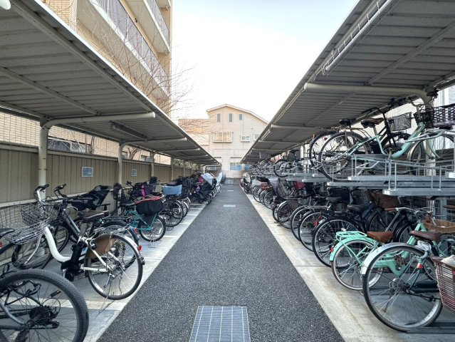 アンビシャス川口青木の駐輪場