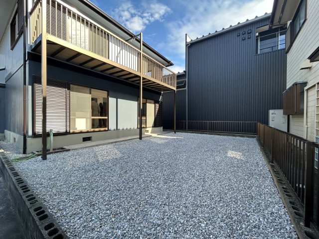 リフォーム中古戸建　不破郡垂井町表佐　昭和59年築の庭