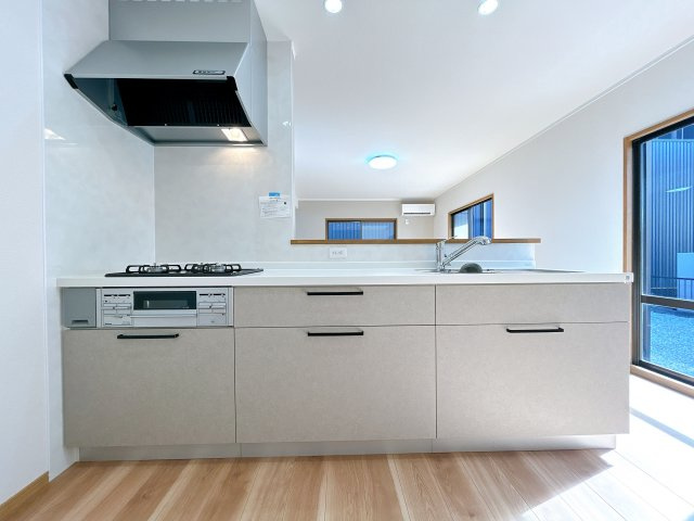 リフォーム中古戸建　不破郡垂井町表佐　昭和59年築のキッチン