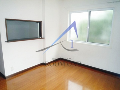 タカホアパートメントの居間・リビング|洋室のお部屋です。