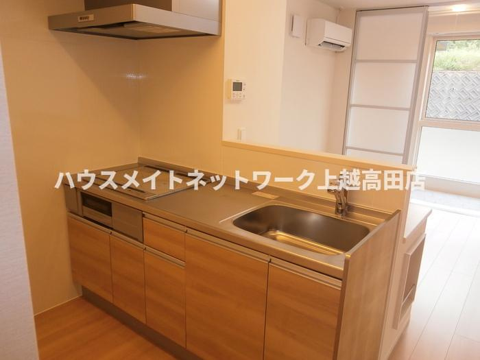 レイクサイドのキッチン|キッチン