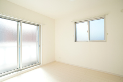 【寝室】 | リブリ・腰越