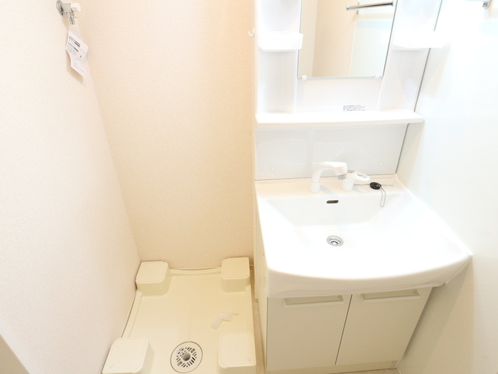 クレストテラスの独立洗面台