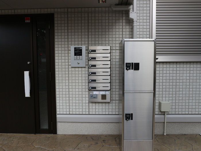 クレストテラスのエントランス