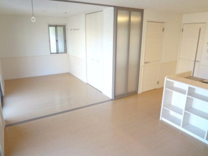 【居間・リビング】