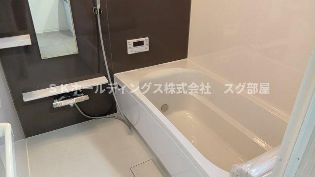 厚中町貸家B号の玄関