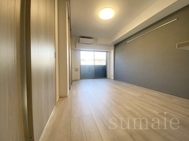 アジールコート山手動坂の居間・リビング|明るいリビングです！