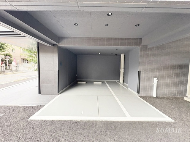 アジールコート山手動坂の駐車場|駐車場です☆