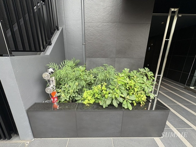 アジールコート山手動坂のその他|マンション前の植栽です☆