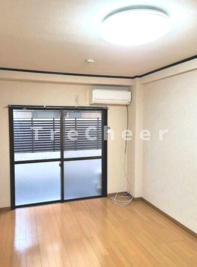 メゾン成増の居間・リビング