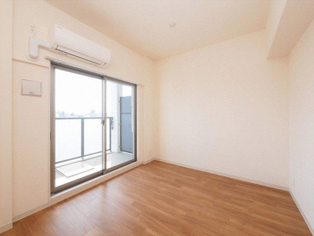 フォーリアライズ阿波座ウェストの居間・リビング