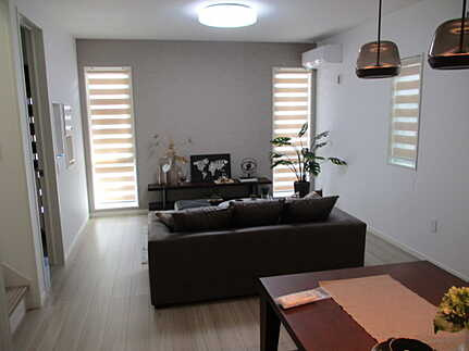 佐伯区五月が丘２丁目の居間・リビング