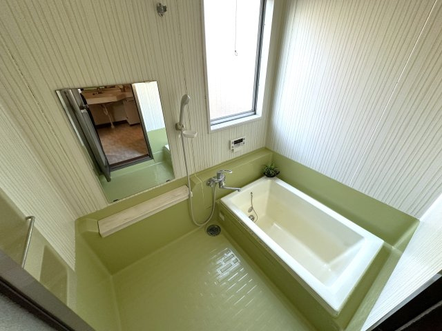 神戸市西区桜が丘東町5丁目戸建の浴室