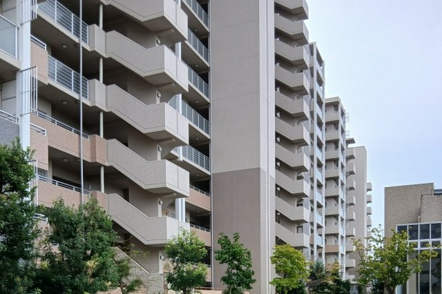 ビープレイスB棟の外観|おしゃれな外観です