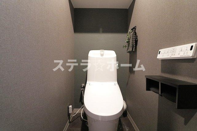 ビープレイスB棟のトイレ|落ち着いたトイレです