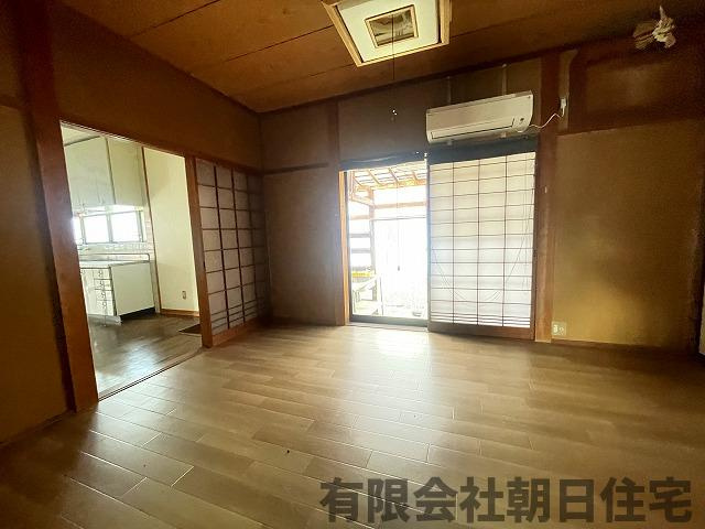 【洋室】 | 安来市宇賀荘町中古戸建 | ゆったりした洋室です