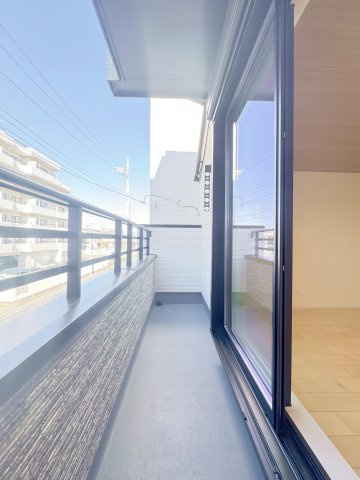 江戸川区北小岩３丁目　新築分譲住宅　全５棟のバルコニー|南向きの陽当たり良好バルコニー！　