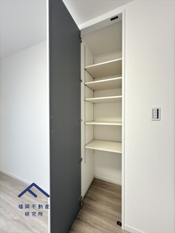 サングレート薬院駅ロイヤルウィンの収納