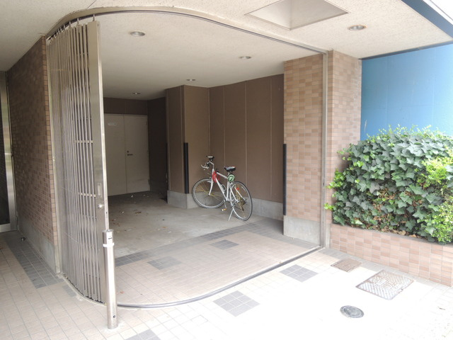 ハイム佐竹のエントランス
