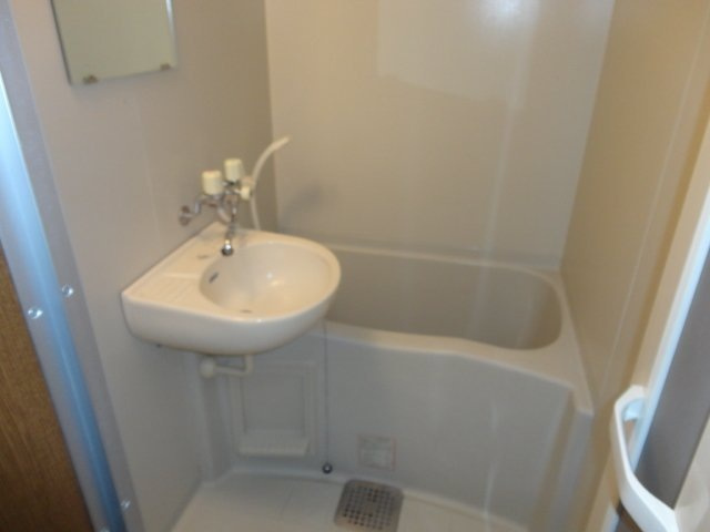 フォルテ・フェルマータの浴室|バス