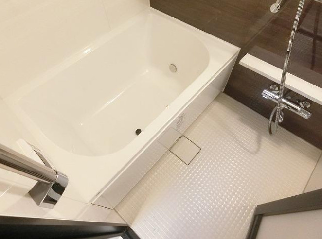 エムグランヴィア駒形の浴室