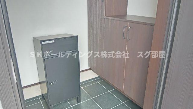 厚中町貸家D号の玄関