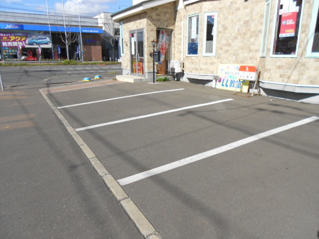 Ｎ.Ｎ－Ｂの駐車場