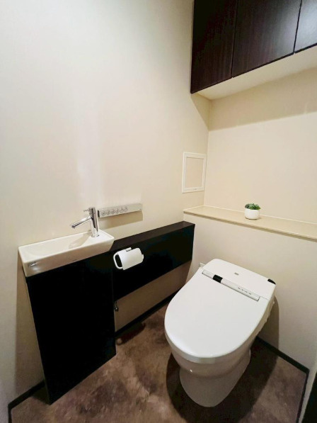 コンフォールヒルズ衣笠金閣寺道のトイレ