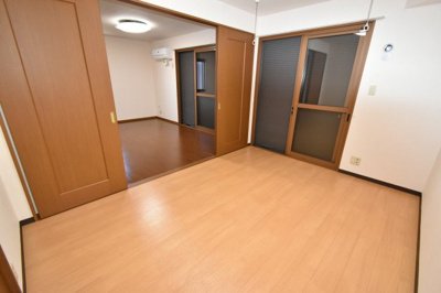 【内装】 | ウィルモア鶴 C | 6帖　洋室