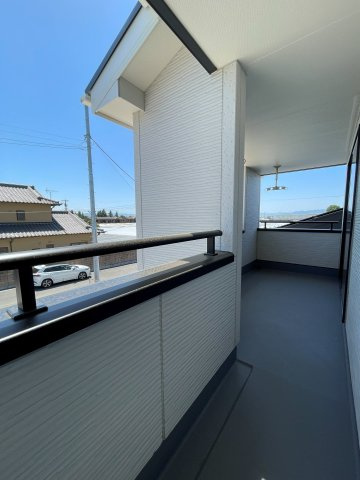 新築戸建・新築建売　伊勢崎市第3国定町　あずま北小学校・あずま中学校のバルコニー
