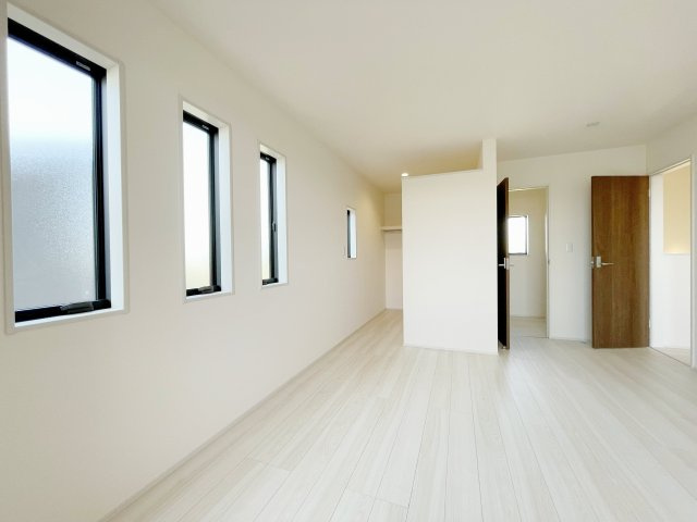 新築戸建・新築建売　伊勢崎市第3国定町　あずま北小学校・あずま中学校の洋室