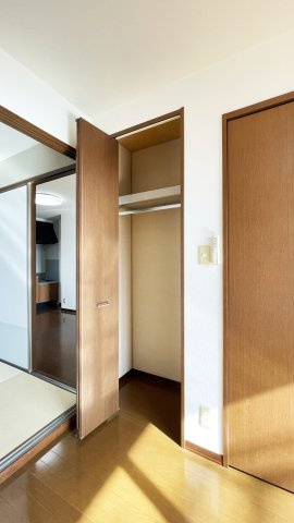 シャーメゾン　ラヴィ　Ｂ棟の居間・リビング