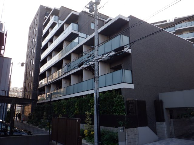 プラウド高田馬場の外観