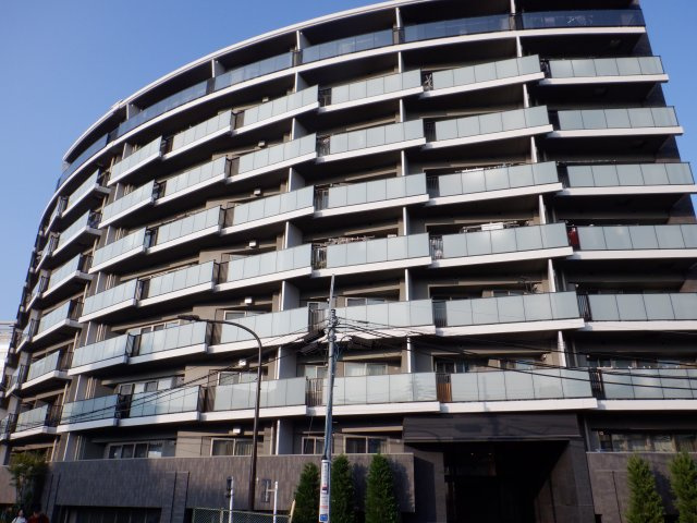 プラウド高田馬場の外観