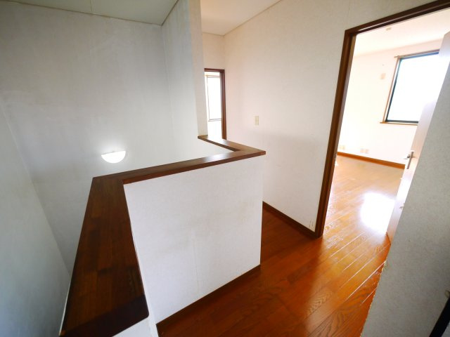 茂原市法目　中古戸建の内装|内装一部リフォーム済み令和8年1月 ミサワホーム施工 リビング約18帖 オール電化 カーポート2台