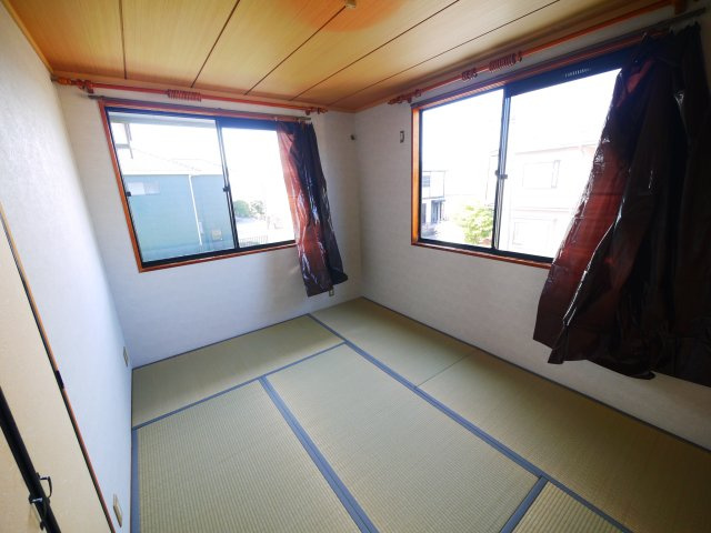 茂原市法目　中古戸建の和室|内装一部リフォーム済み令和8年1月 ミサワホーム施工 リビング約18帖 オール電化 カーポート2台