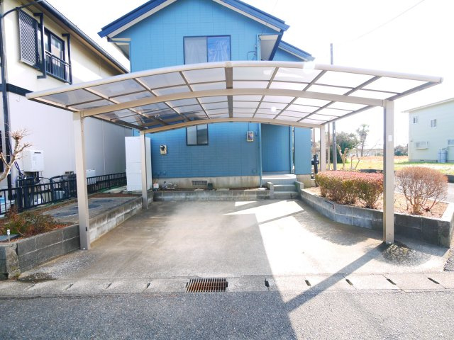茂原市法目　中古戸建の駐車場|内装一部リフォーム済み令和8年1月 ミサワホーム施工 リビング約18帖 オール電化 カーポート2台