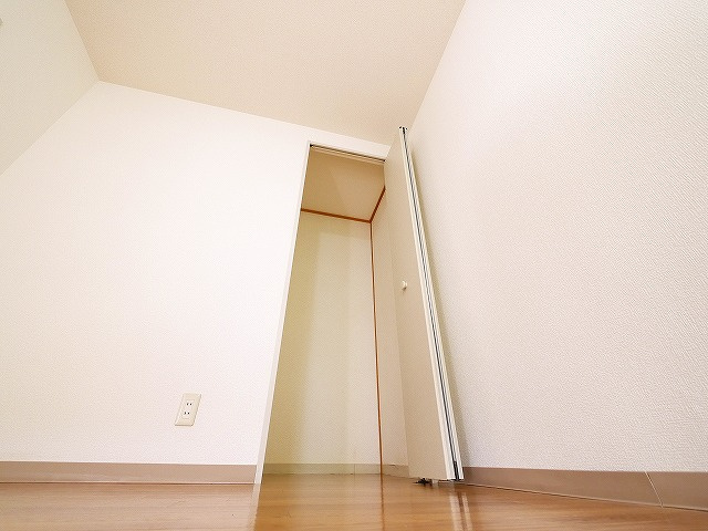 グローバルハイツ鳩之門Aの収納|便利な収納スペースです